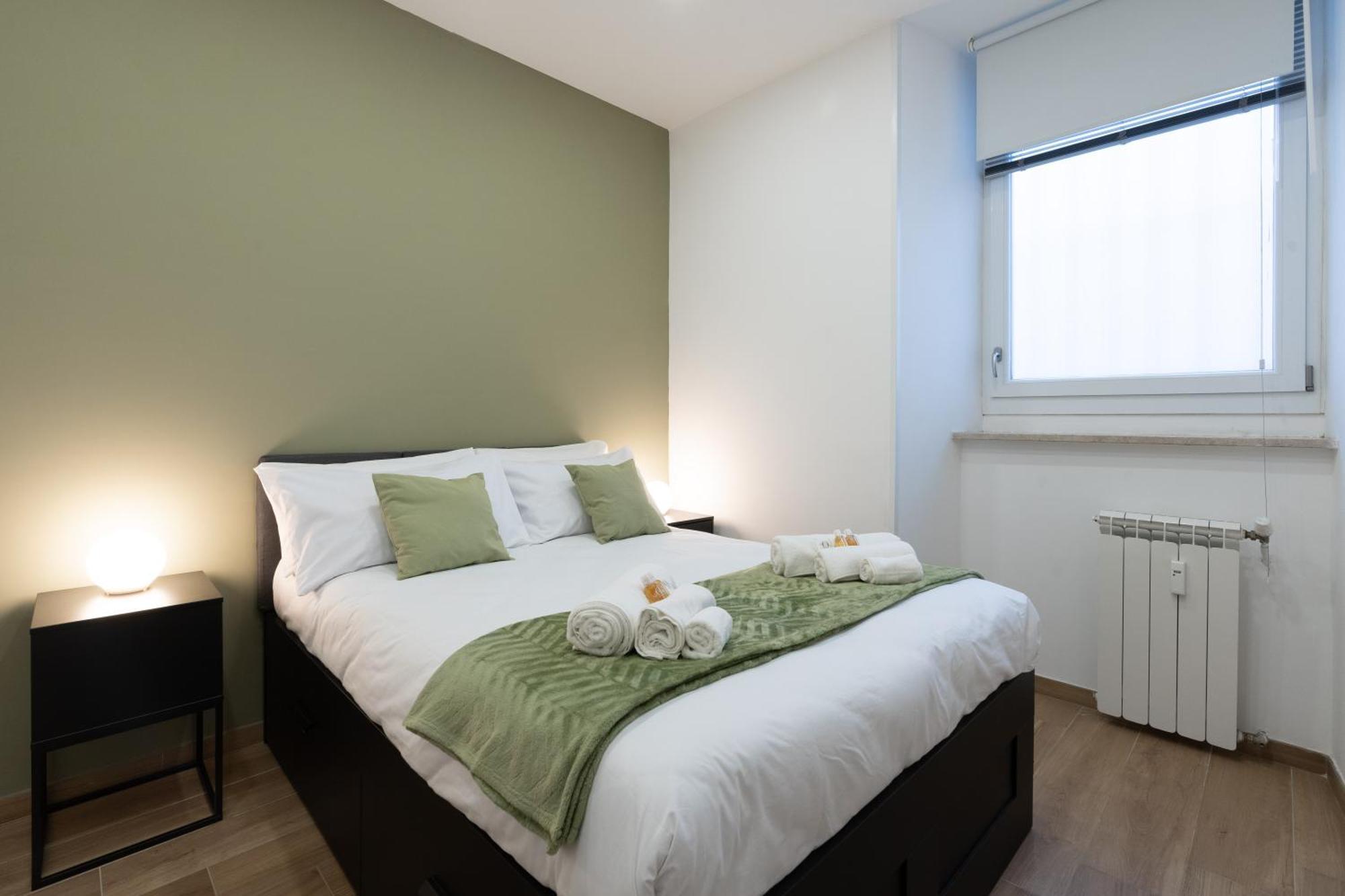 {10 Minutes From Centre} Free Wi-fi & Netflix