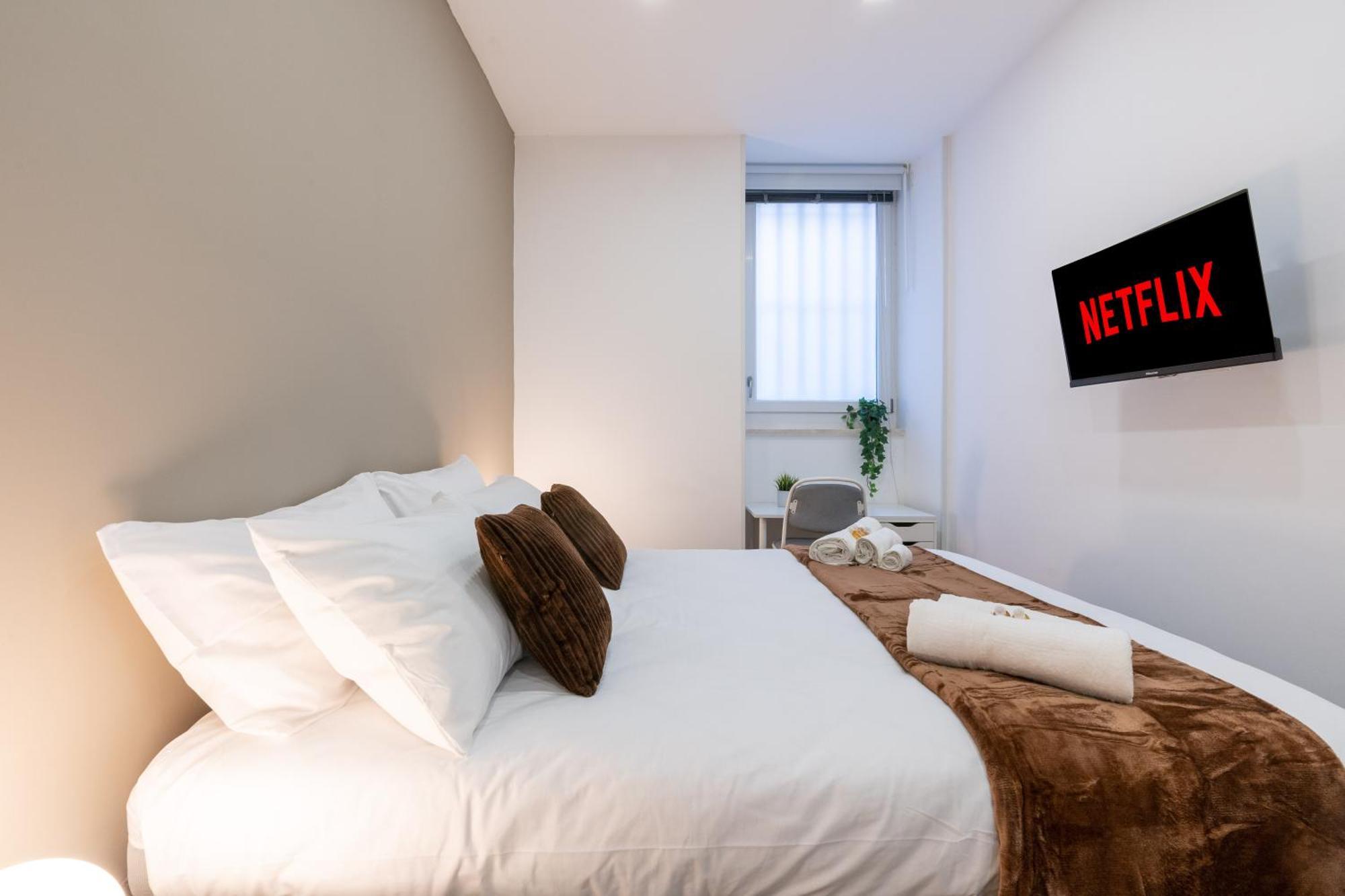 {10 Minutes From Centre} Free Wi-fi & Netflix Rom